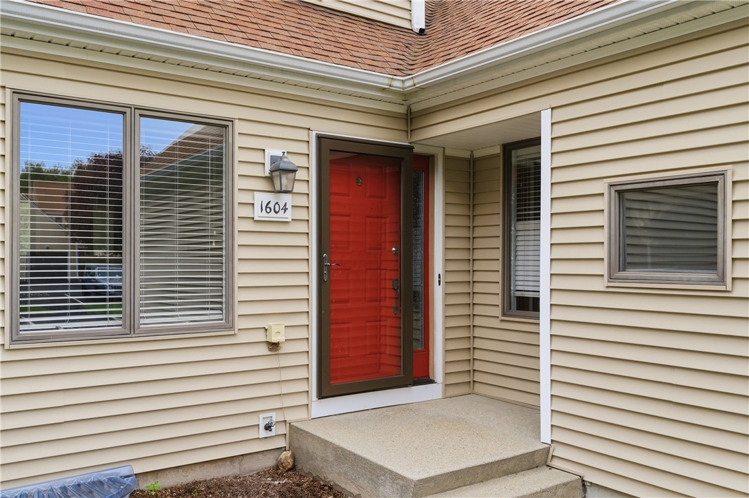 50 Abbott Run Valley Road, Unit 1604 Cumberland, RI 02864 - Photo 2 of 30
