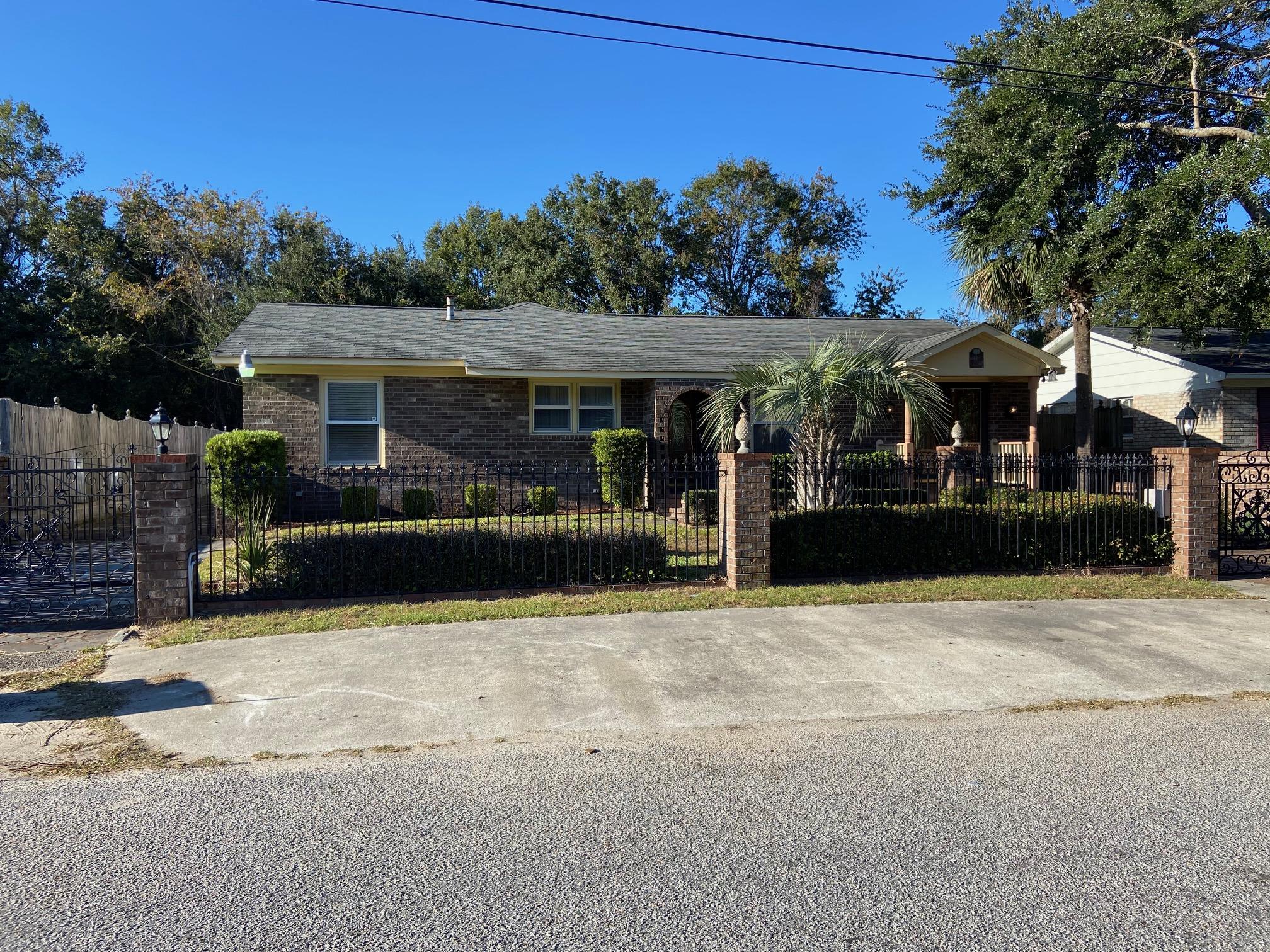 1548 Seacroft Road Charleston, SC 29412 - Photo 1 of 48 IMG_1345