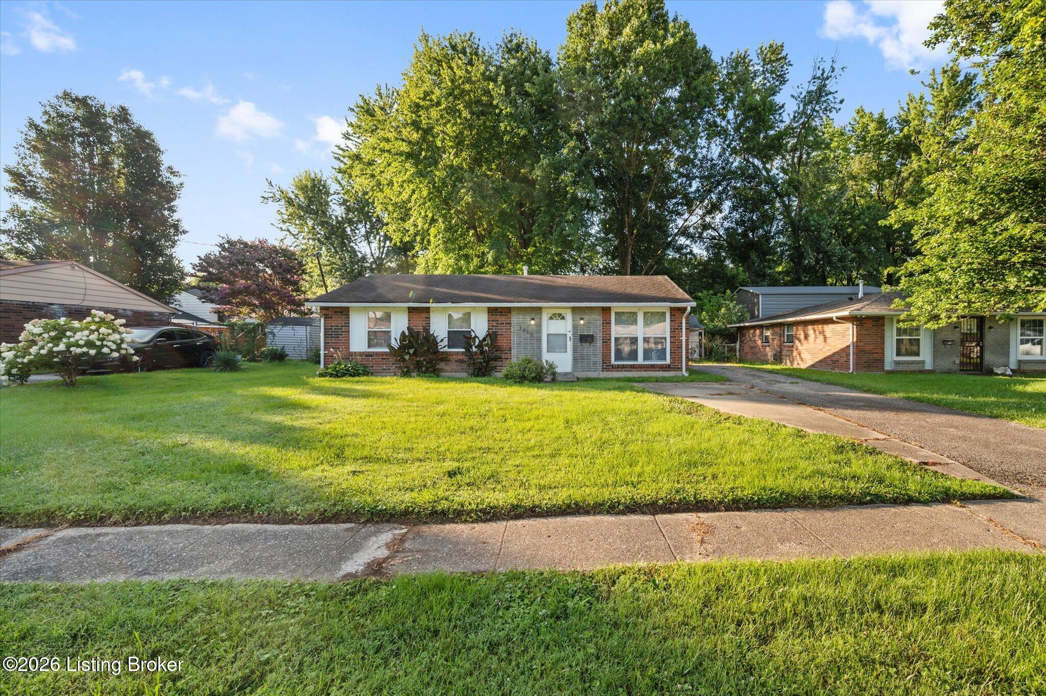 5533 Ridgecrest Road Louisville, KY 40218 - Photo 2 of 21 01-5533 Ridgecrest Rd-0004