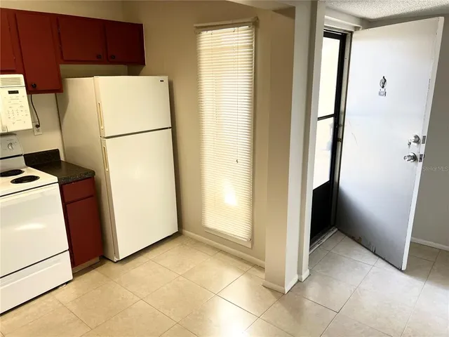 $1,400 | 2625 Highway 590, Unit 414, Clearwater, FL 33759