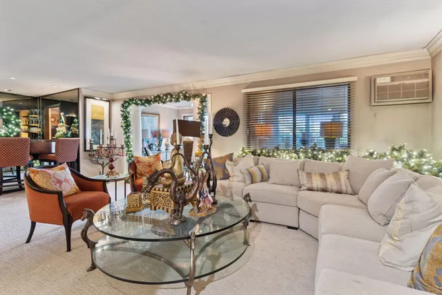 $199,900 | 3076 Lexington Avenue North, Unit A6, Roseville, MN 55113