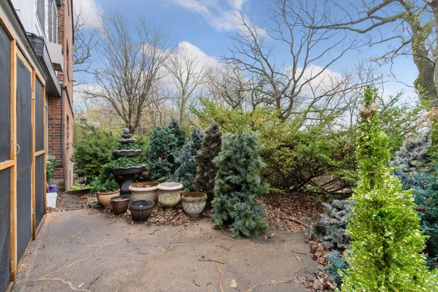 $199,900 | 3076 Lexington Avenue North, Unit A6, Roseville, MN 55113