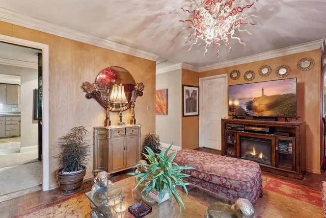 $199,900 | 3076 Lexington Avenue North, Unit A6, Roseville, MN 55113