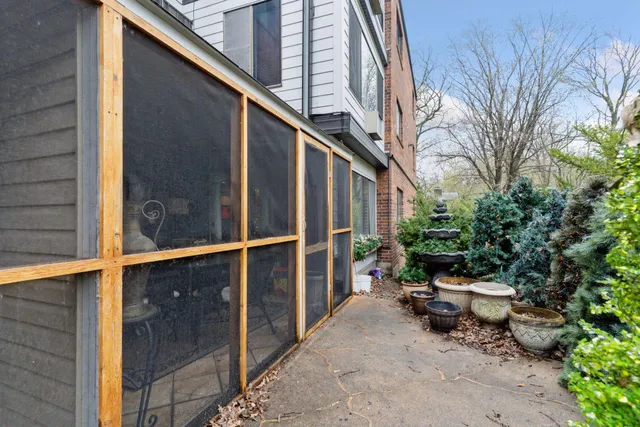 $199,900 | 3076 Lexington Avenue North, Unit A6, Roseville, MN 55113