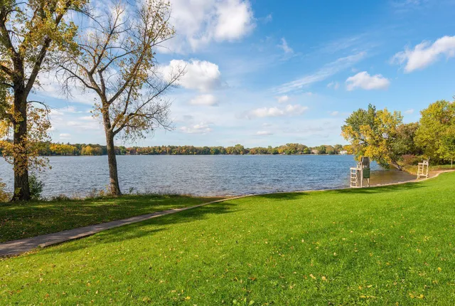 $199,900 | 3076 Lexington Avenue North, Unit A6, Roseville, MN 55113