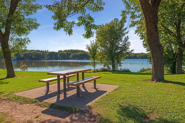 $199,900 | 3076 Lexington Avenue North, Unit A6, Roseville, MN 55113