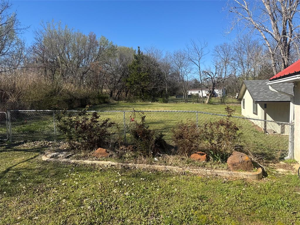 429 East Hanna Street Denison, TX 75021 - Photo 30 of 30