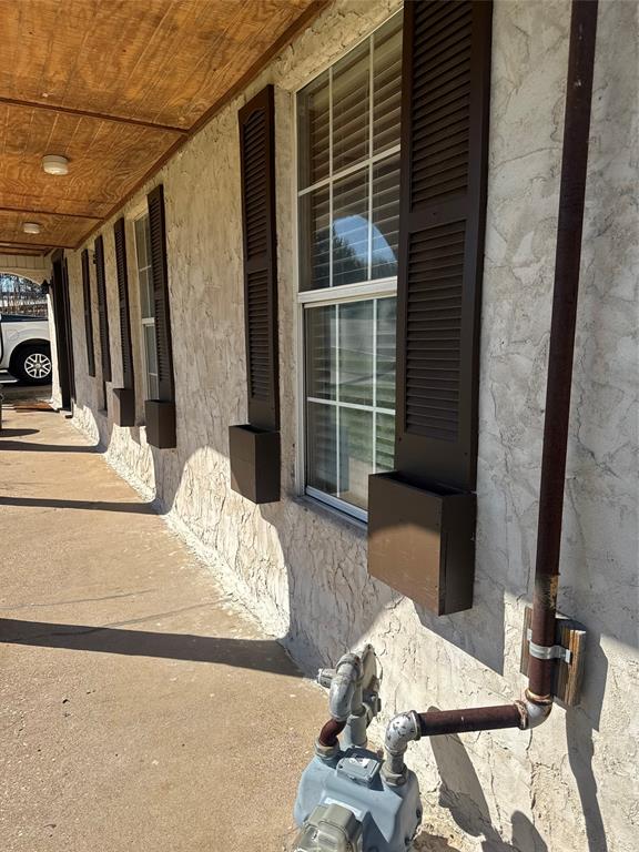 429 East Hanna Street Denison, TX 75021 - Photo 4 of 30