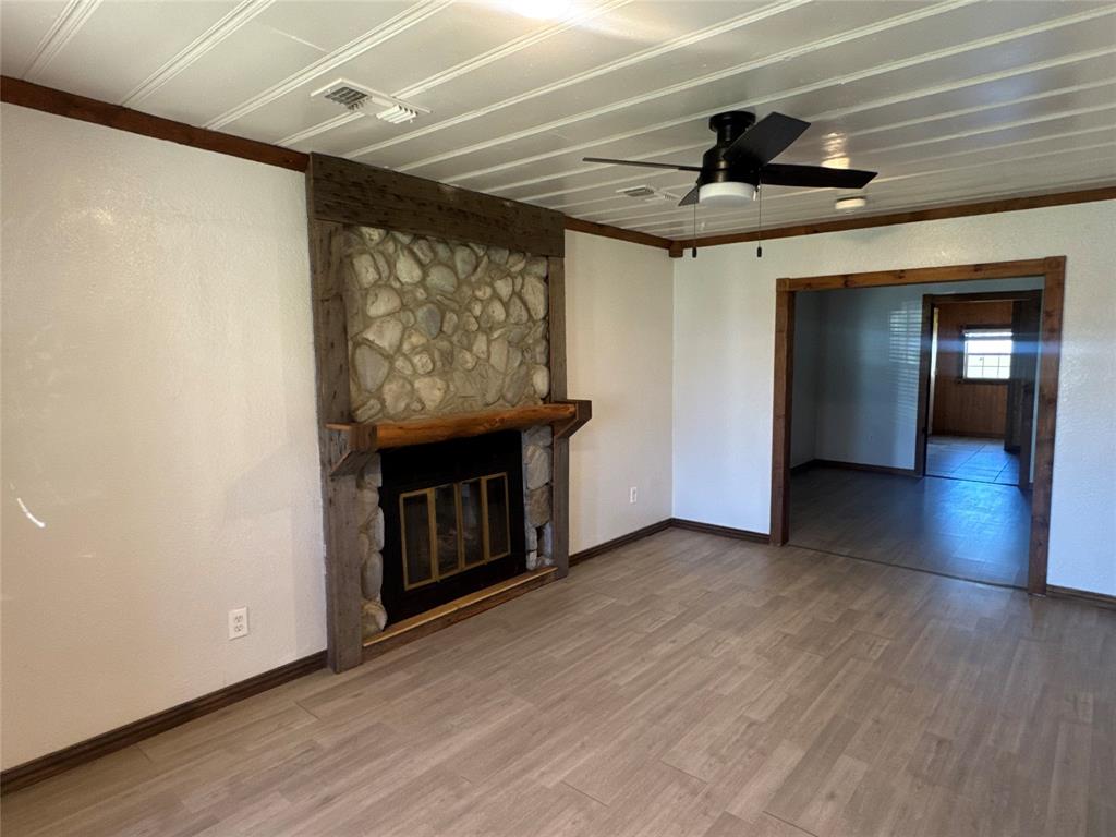 429 East Hanna Street Denison, TX 75021 - Photo 5 of 30