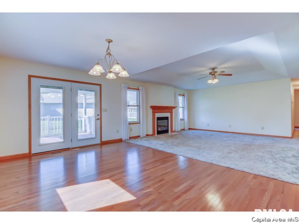65 Ptarmigan Drive Chatham, IL 62629 - Photo 9 of 36 Gallery Image 9