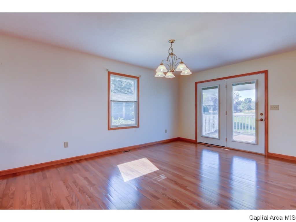 65 Ptarmigan Drive Chatham, IL 62629 - Photo 10 of 36 Gallery Image 10