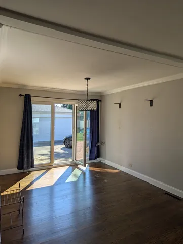 $398,000 | 8927 Belleforte Avenue, Morton Grove, IL 60053