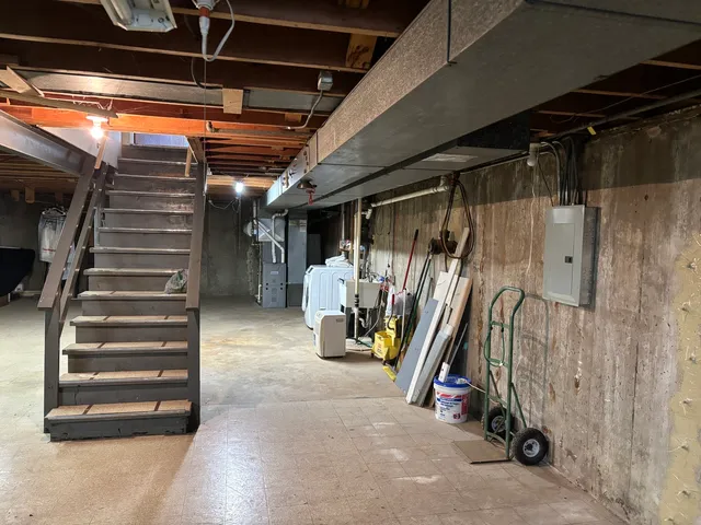 $410,000 | 8927 Belleforte Avenue, Morton Grove, IL 60053