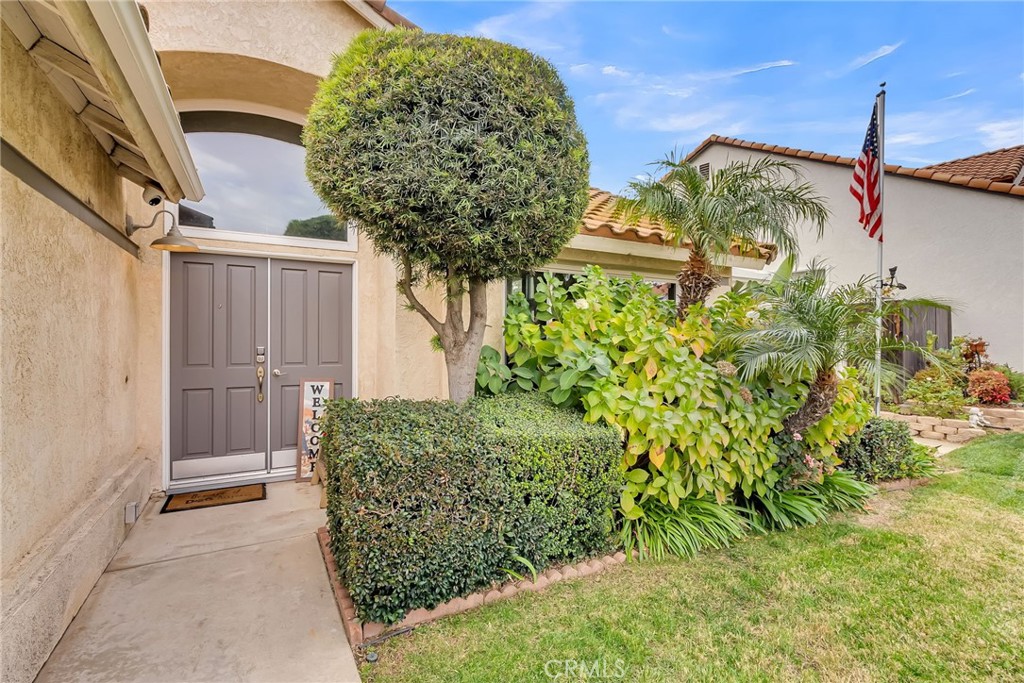 20647 Mesa Oak Drive Riverside, CA 92508 - Photo 2 of 29