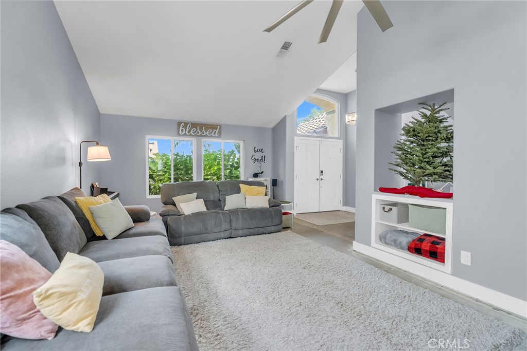 20647 Mesa Oak Drive Riverside, CA 92508 - Photo 7 of 29