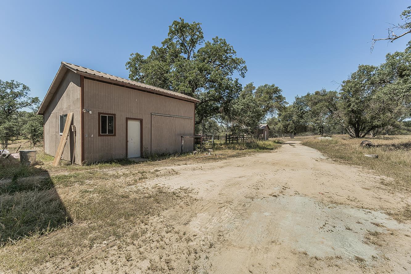 35477 Qualls Prather Road Auberry, CA 93602 - Photo 51 of 75