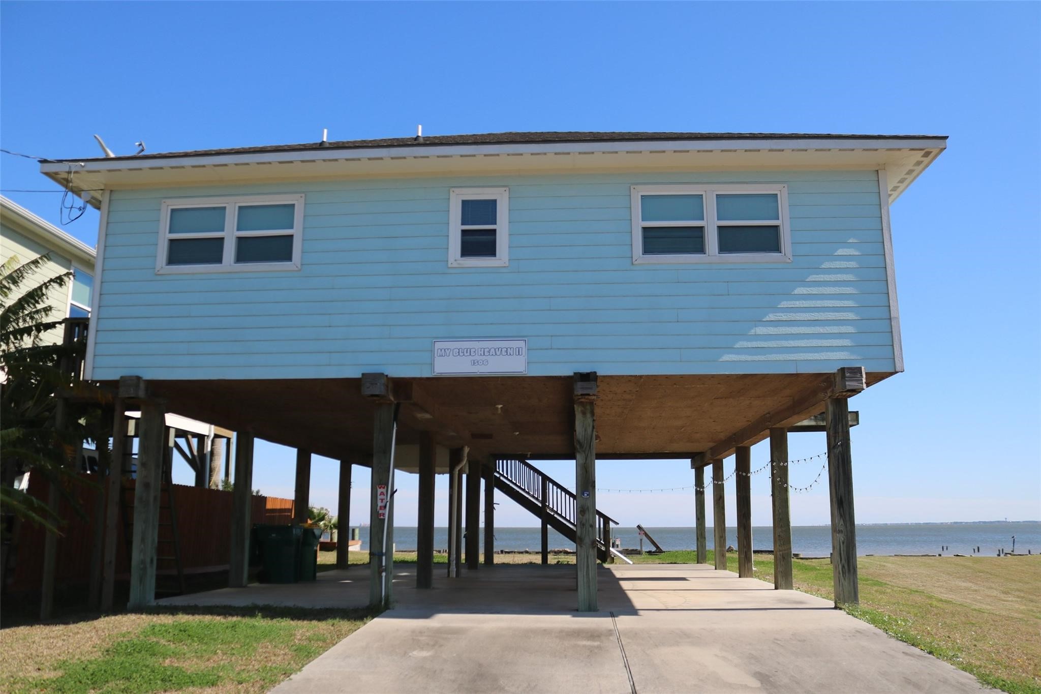 1506 Todville Road Seabrook, TX 77586 - Photo 1 of 8 Beautiful 2 bed 2 bath home located on Galveston Bay.