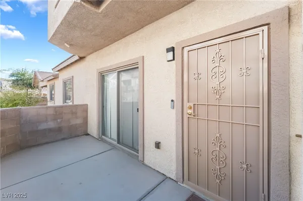 $315,000 | 2050 North Los Feliz Street, Unit 104, Las Vegas, NV 89156