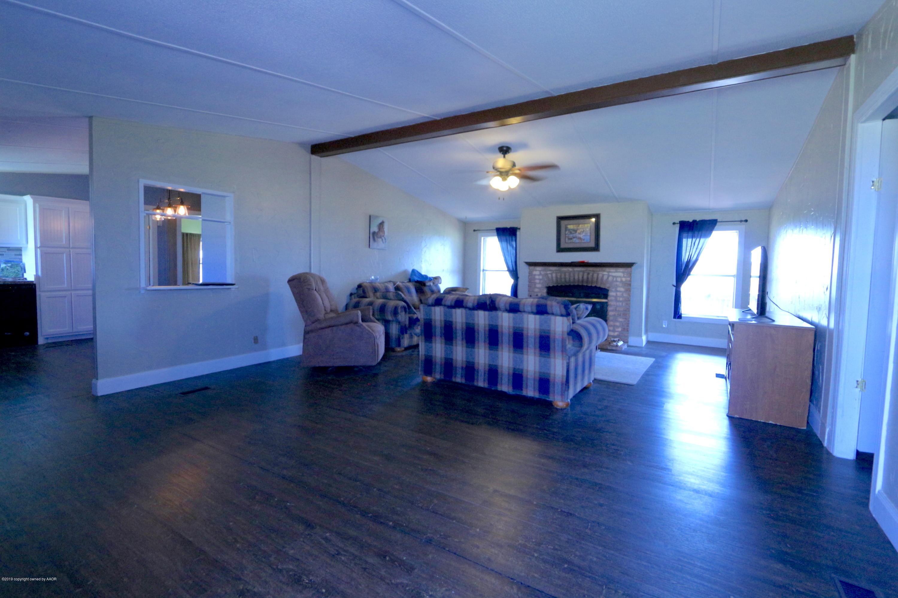 15801 Gordon-Cummings Road Canyon, TX 79015 - Photo 3 of 16 Living room