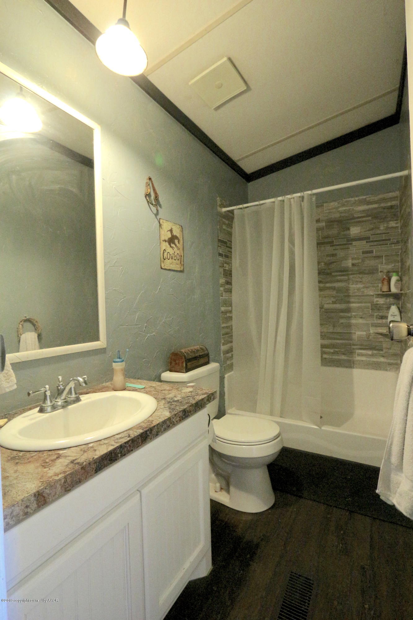 15801 Gordon-Cummings Road Canyon, TX 79015 - Photo 8 of 16 Second Bath