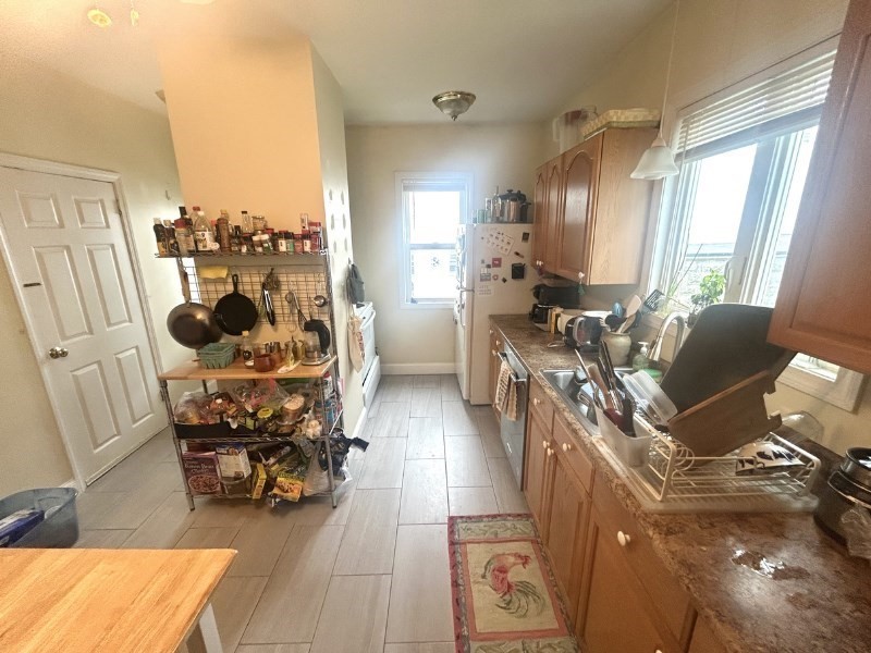 127 Hillsdale Road, Unit 1 Somerville, MA 02144 - Photo 5 of 19