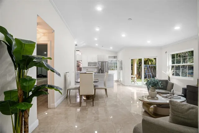 $4,600 | 1427 Seagrape Circle, Weston, FL 33326