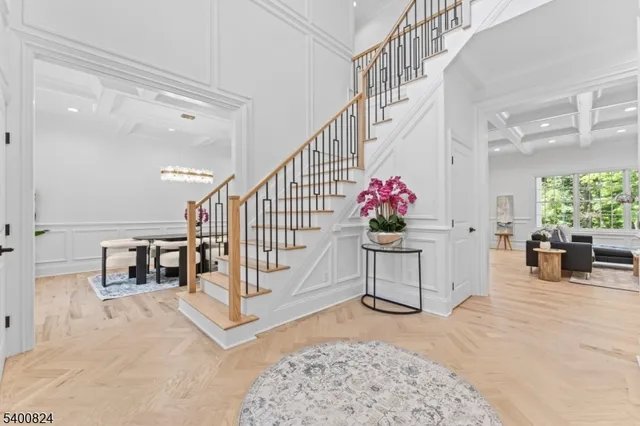 a view of entryway and hall