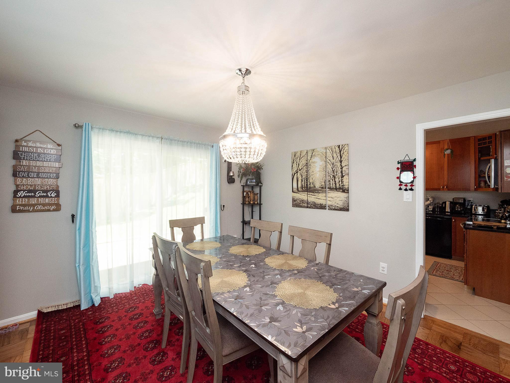 8144 Edmonton Court Springfield, VA 22152 - Photo 11 of 41 Gallery Image 11