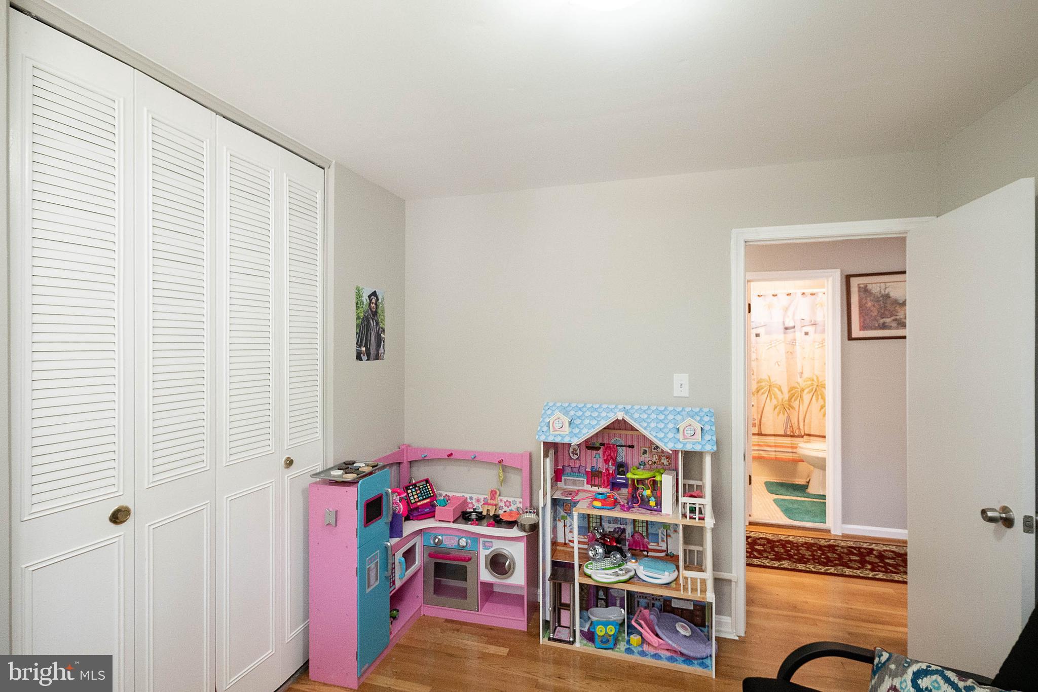 8144 Edmonton Court Springfield, VA 22152 - Photo 32 of 41 Gallery Image 32