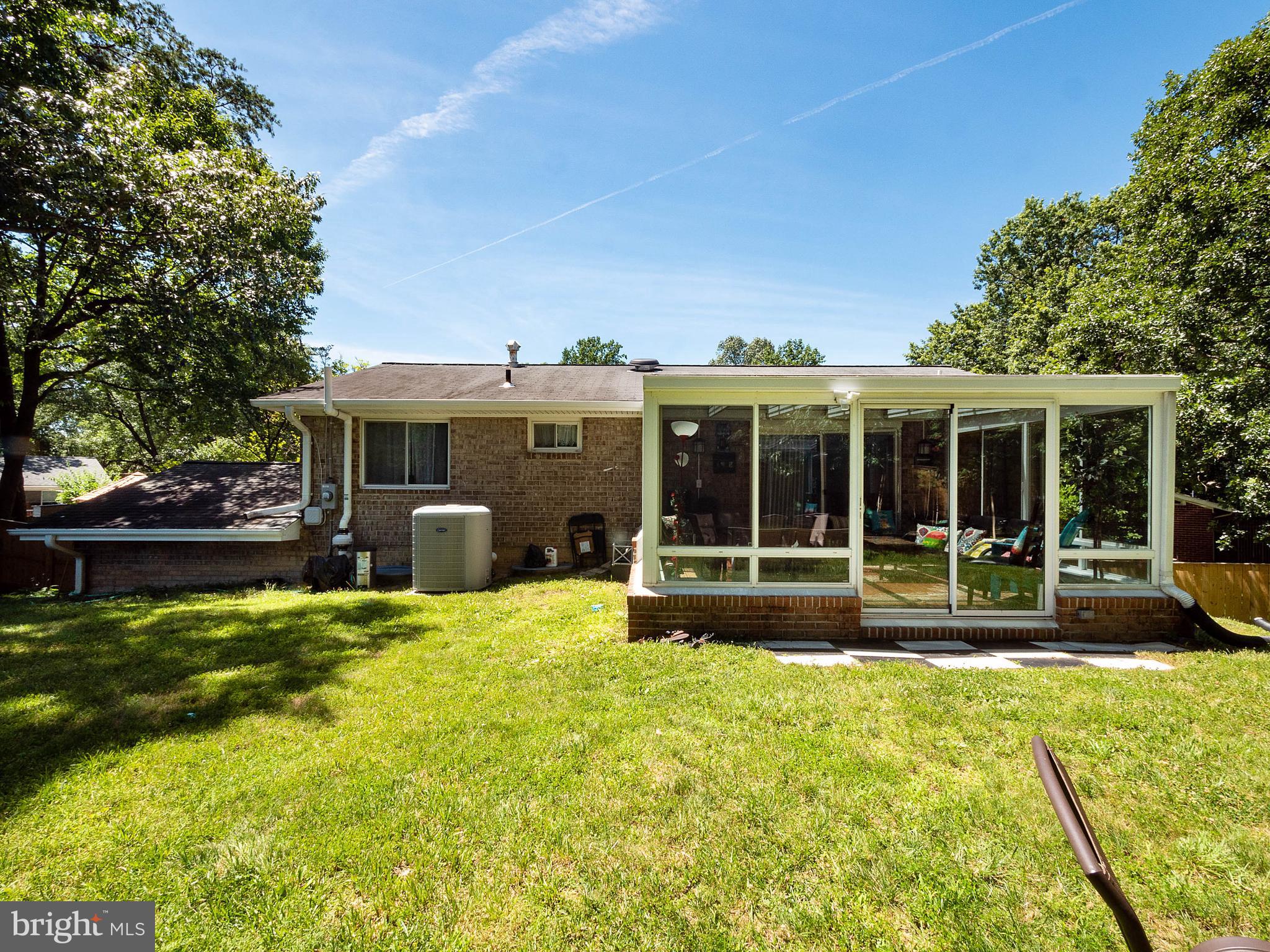 8144 Edmonton Court Springfield, VA 22152 - Photo 38 of 41 Gallery Image 38