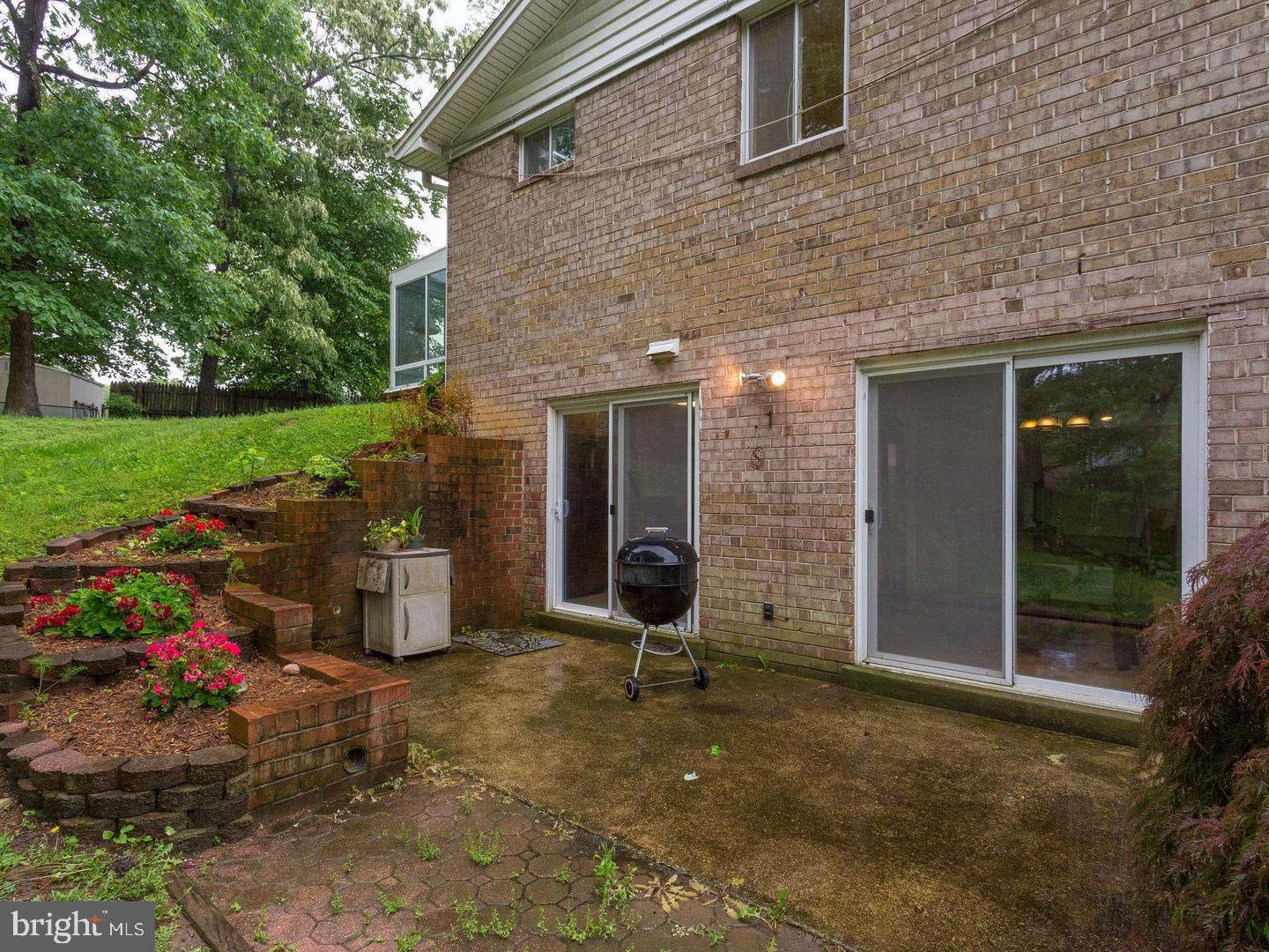 8144 Edmonton Court Springfield, VA 22152 - Photo 40 of 41 Gallery Image 40