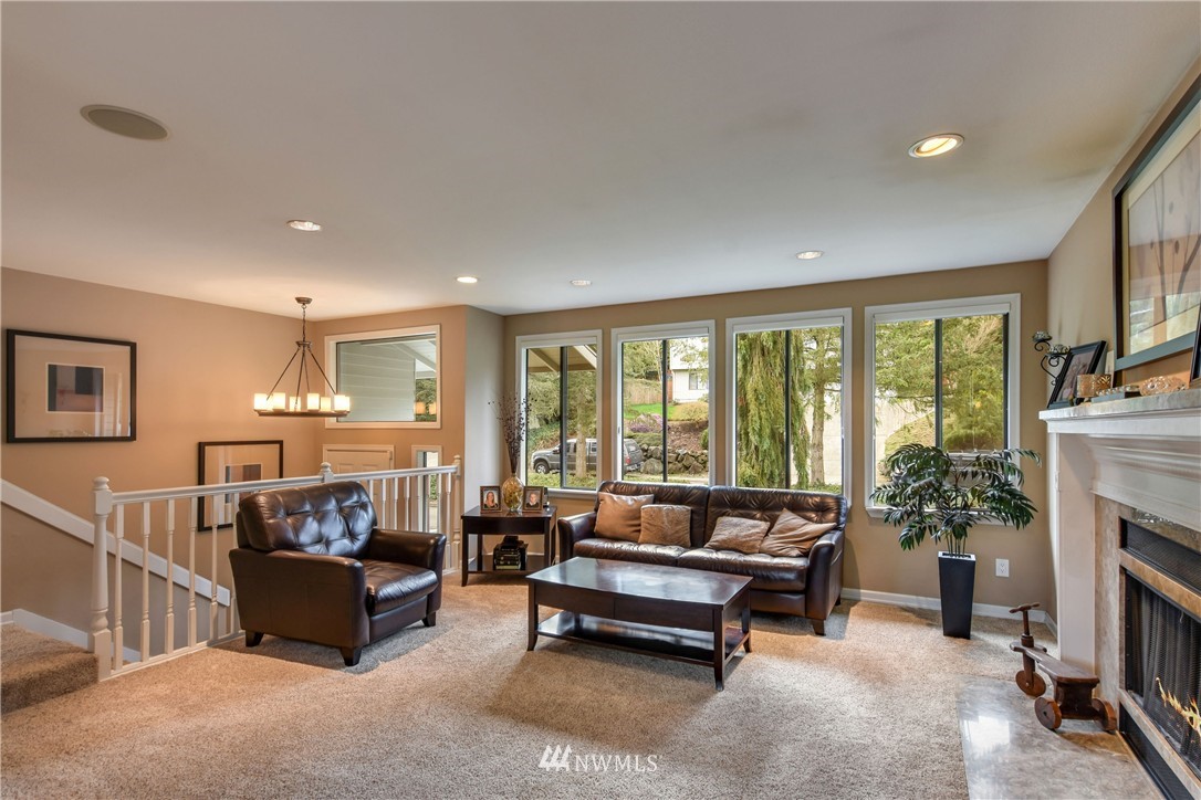 22131 5th Drive Southeast Bothell, WA 98021 - Photo 3 of 20