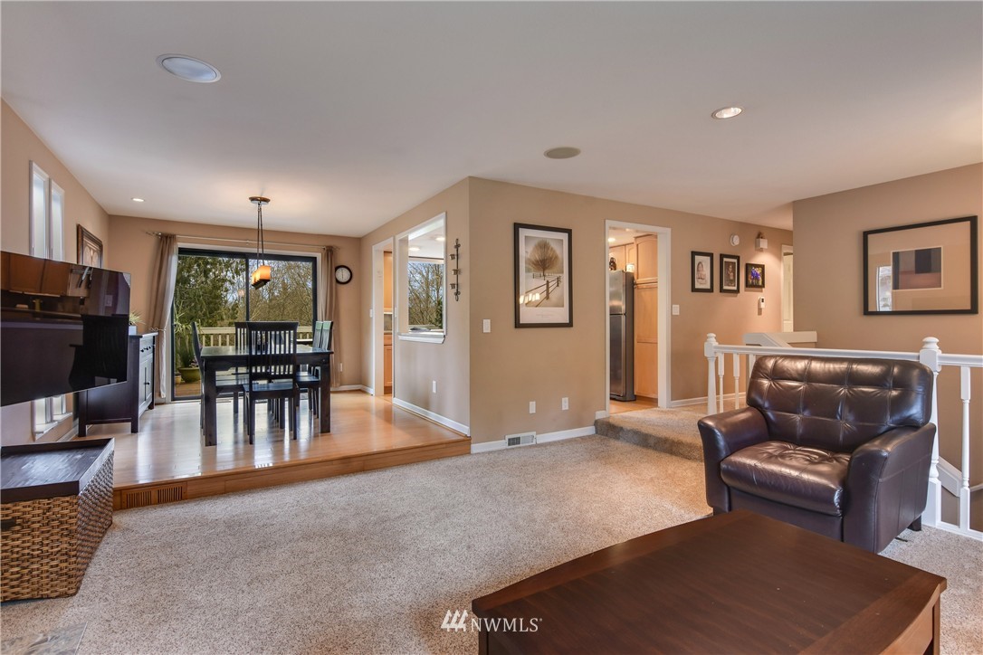 22131 5th Drive Southeast Bothell, WA 98021 - Photo 4 of 20