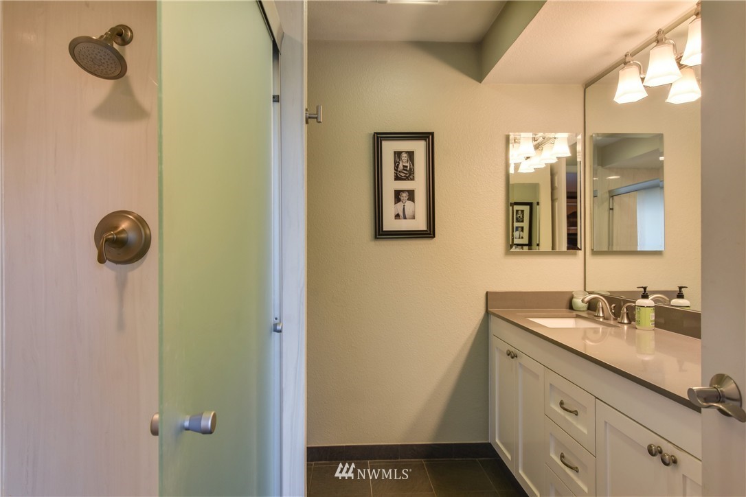 22131 5th Drive Southeast Bothell, WA 98021 - Photo 10 of 20