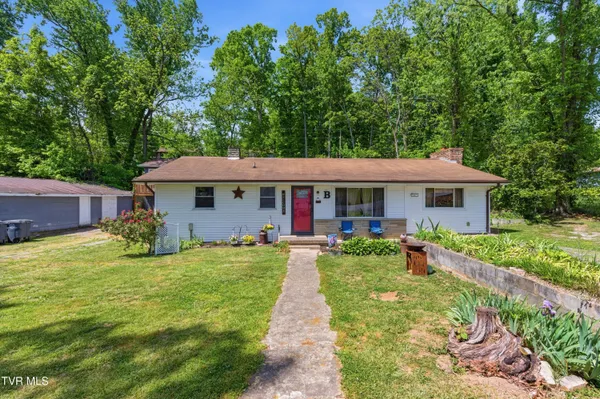 $239,995 | 433 Mimosa Street, Mount Carmel, TN 37645