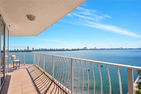$569,000 | 7601 East Treasure Drive, Unit 1720, North Bay Village, FL 33141