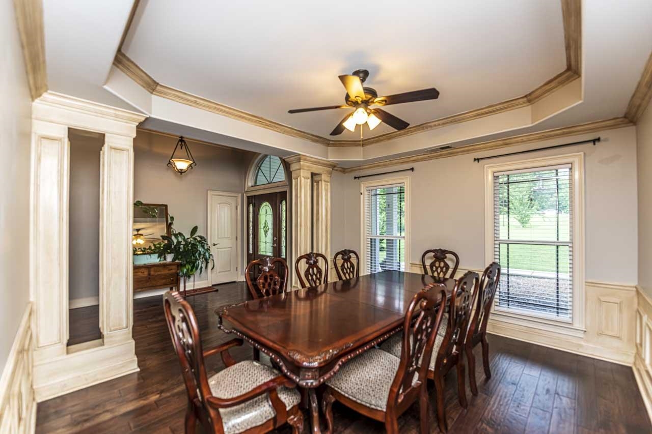 516 Egypt Road Munford, TN 38058 - Photo 14 of 40 a dining room with furniture and window