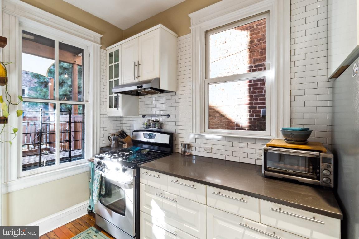 3010 Abell Avenue Baltimore, MD 21218 - Photo 19 of 48