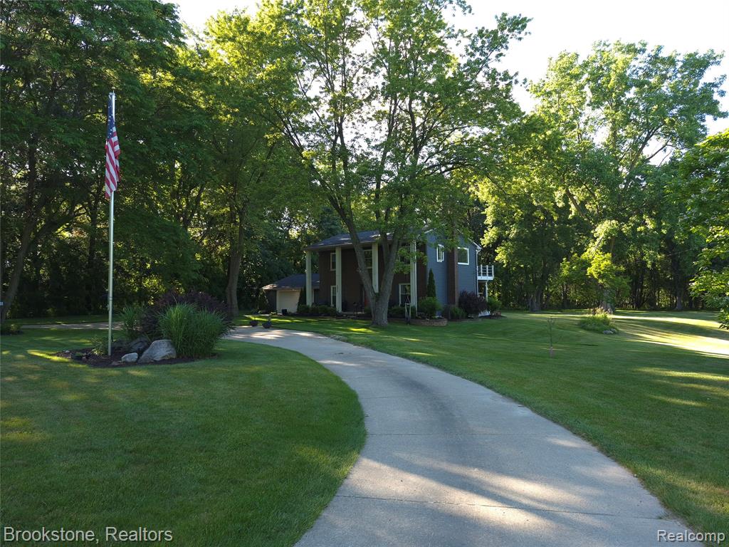 4890 Whipple Lake Road Clarkston, MI 48348 - Photo 3 of 40