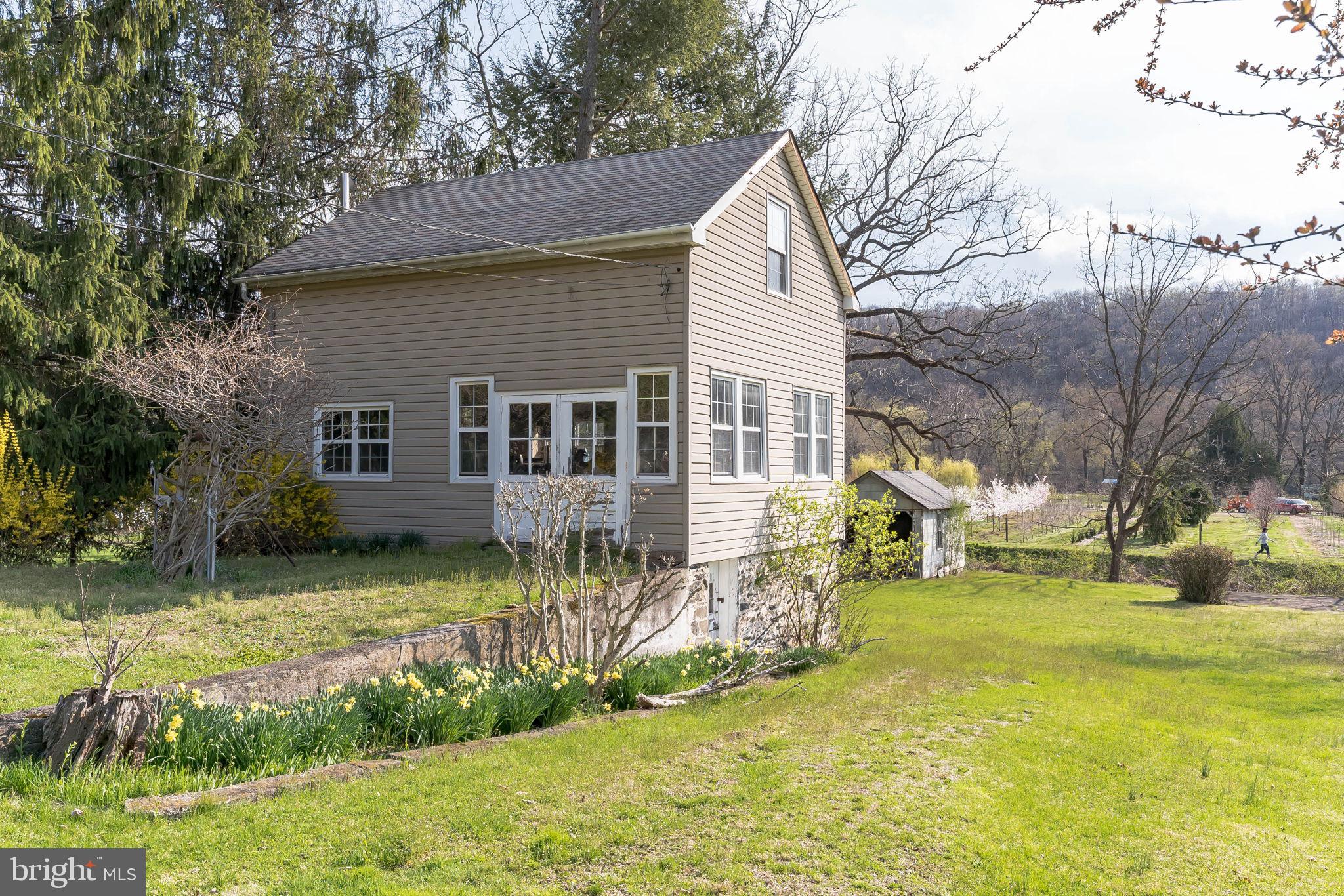 86 River Road Pipersville, PA 18947 - Photo 6 of 42 Gallery Image 6