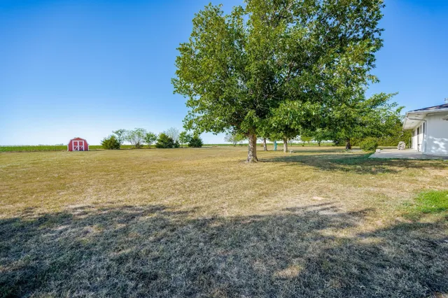 $595,000 | 832 North Essex Heights Road, Halstead, KS 67056