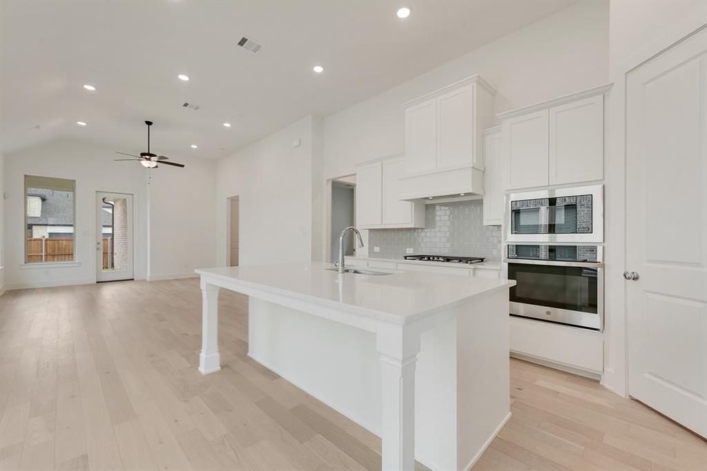 519 Embargo Drive Fate, TX 75189 - Photo 12 of 34