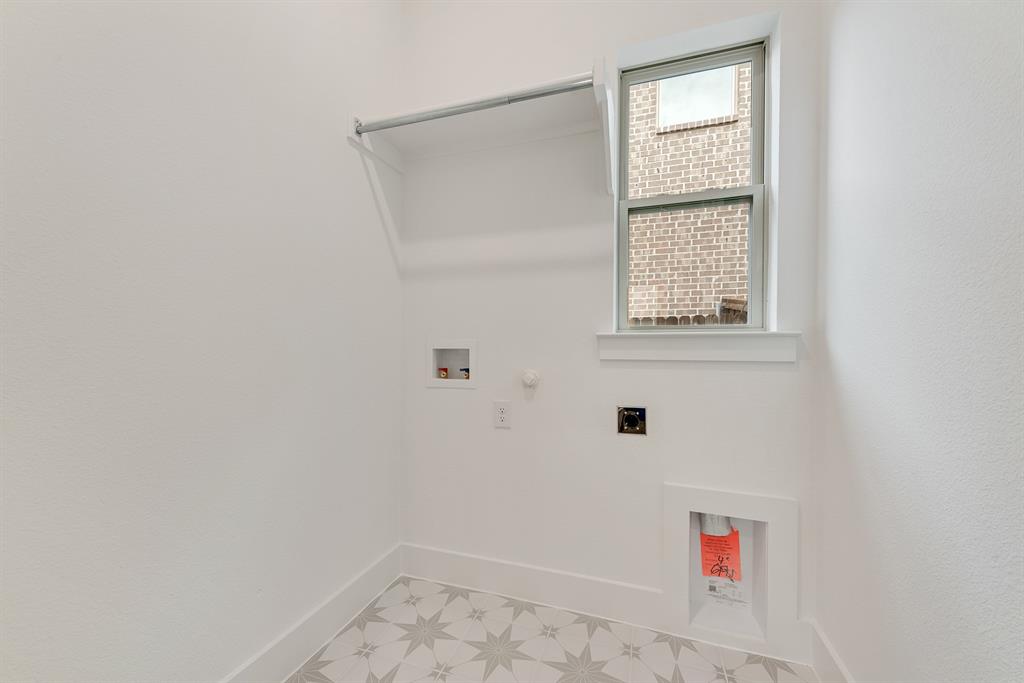 519 Embargo Drive Fate, TX 75189 - Photo 17 of 34