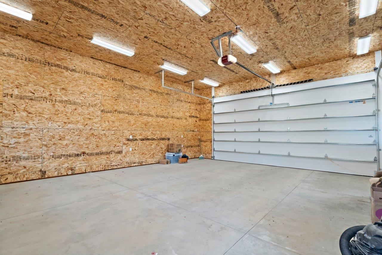 15717 East Cooper Road Mead, WA 99021 - Photo 41 of 50