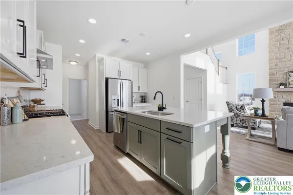 $824,900 | 4780 Farrcroft Drive, Unit 113, Easton, PA 18040