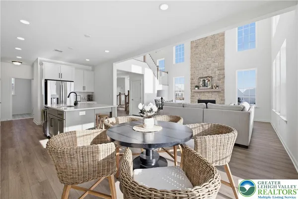 $824,900 | 4780 Farrcroft Drive, Unit 113, Easton, PA 18040