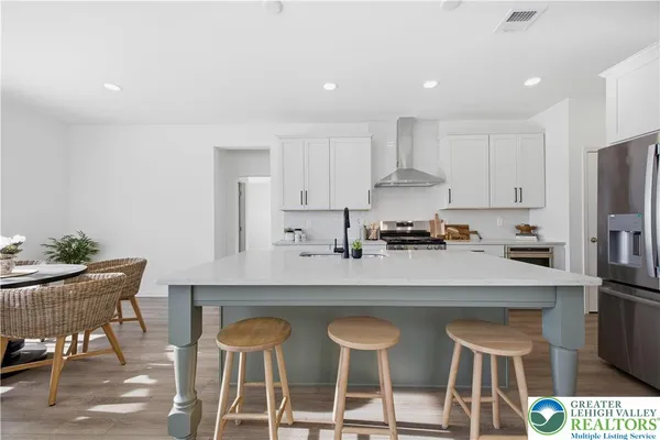 $824,900 | 4780 Farrcroft Drive, Unit 113, Easton, PA 18040