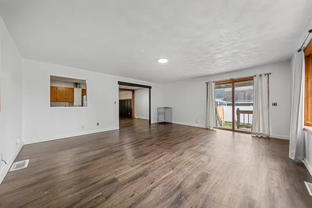 $299,900 | 116 Selby Avenue, Owatonna, MN 55060