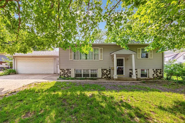 $299,900 | 116 Selby Avenue, Owatonna, MN 55060