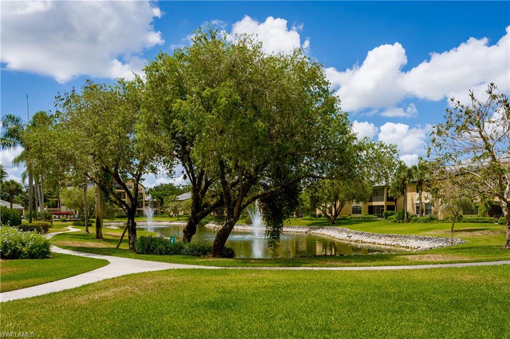 195 Vintage Circle, Unit E205 Naples, FL 34119 - Photo 4 of 34